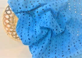 Хлопок с вышивкой 29111 Голубой шир 1,35 - Интернет-магазин тканей "Сама-швея". Ткани для домашнего текстиля в розницу..
