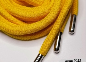 Шнур хлопок круглый 0023 Жёлтый наконечник металл 7 мм длина 120 см - Интернет-магазин тканей "Сама-швея". Ткани для домашнего текстиля в розницу..